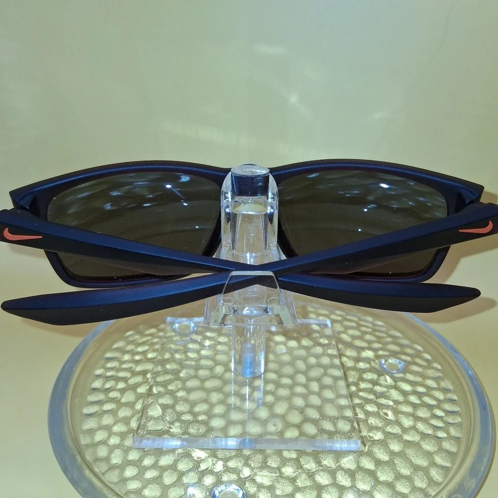Mens Nike Essential Chaser Sunglasses EVO998 606 216